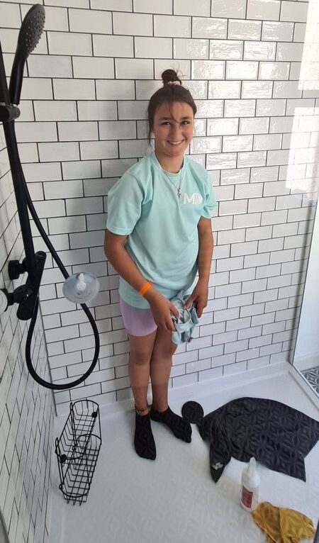 6acfe575-8426-40a4-b1f5-3b1f92598ea9