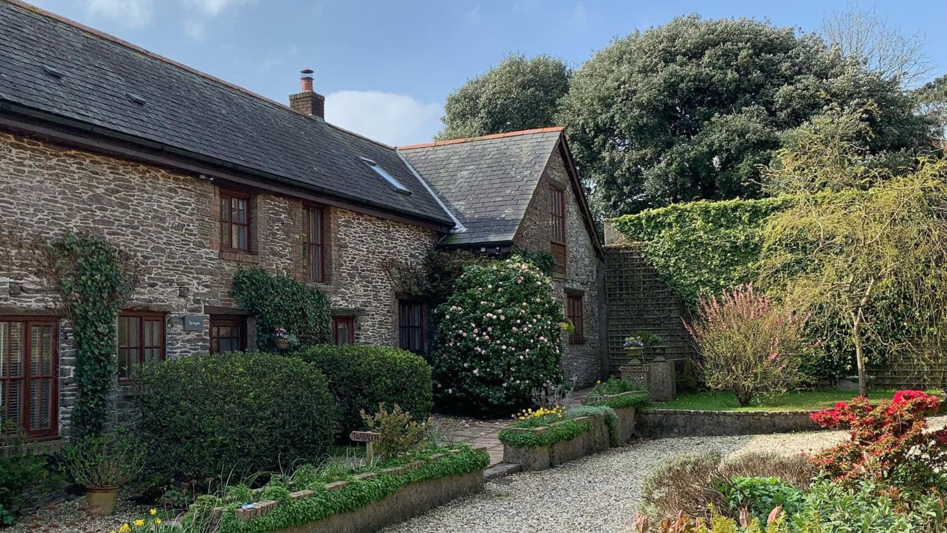 Moving Home This Year? Why Professional Cleaning Makes the Process Easier