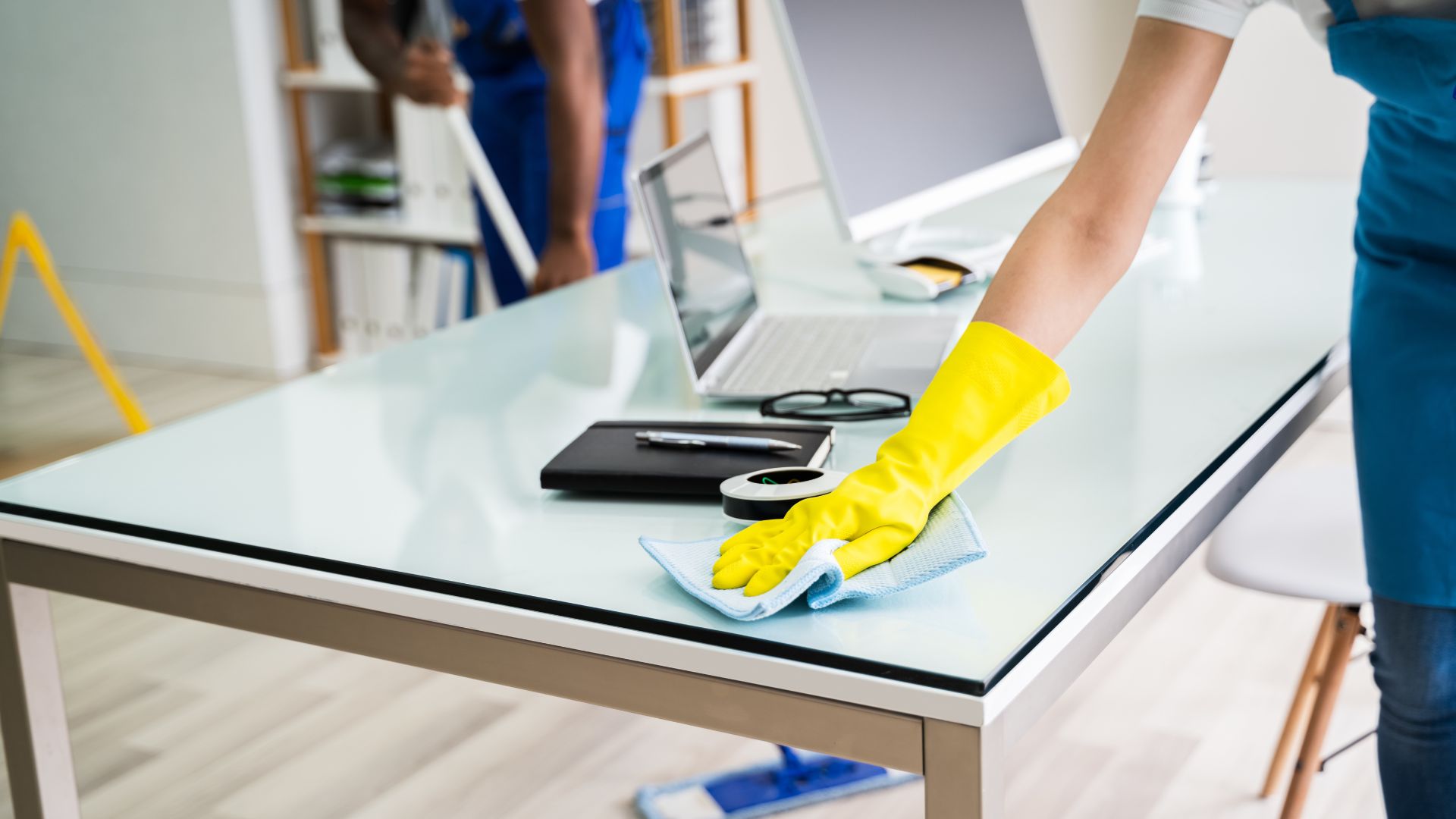 commercial deep clean Torquay, office cleaning contract Devon, deep clean vs regular clean business, professional office cleaning Torbay